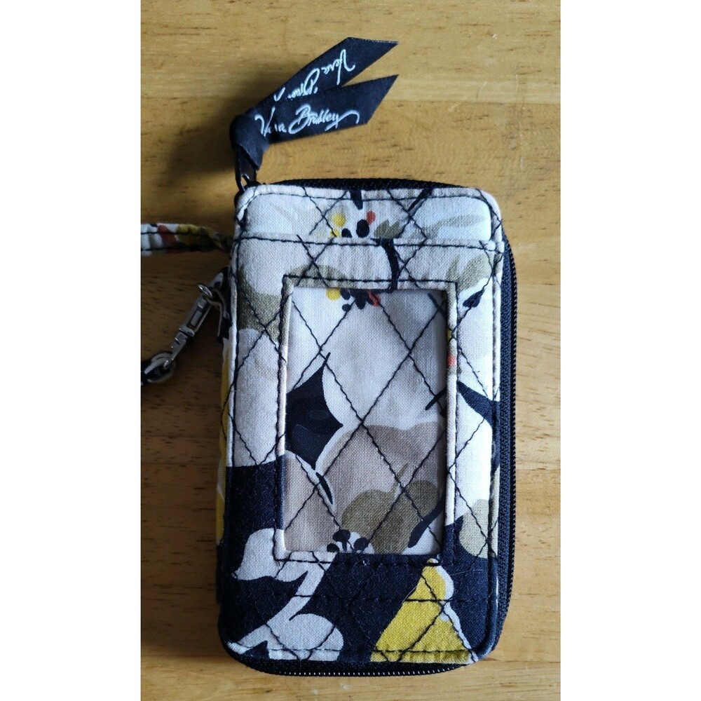 Vera Bradley Smartphone Wristlet Discontinued Pattern Dogwood